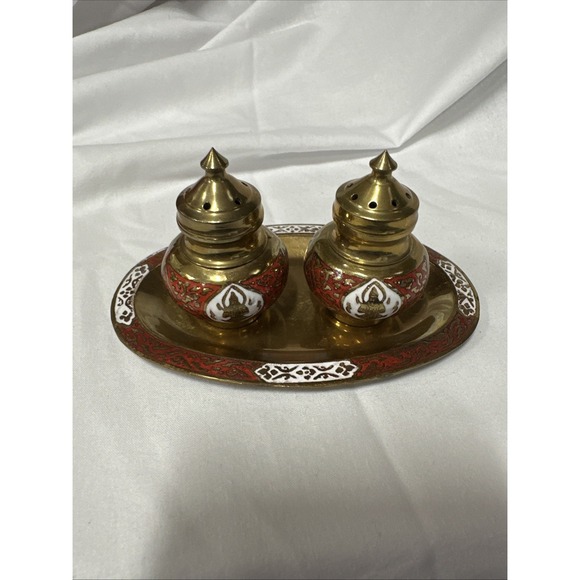 Vtg Enameled Brass Tray Salt & Pepper Shaker Set - Thailand Buddha - Picture 1 of 7